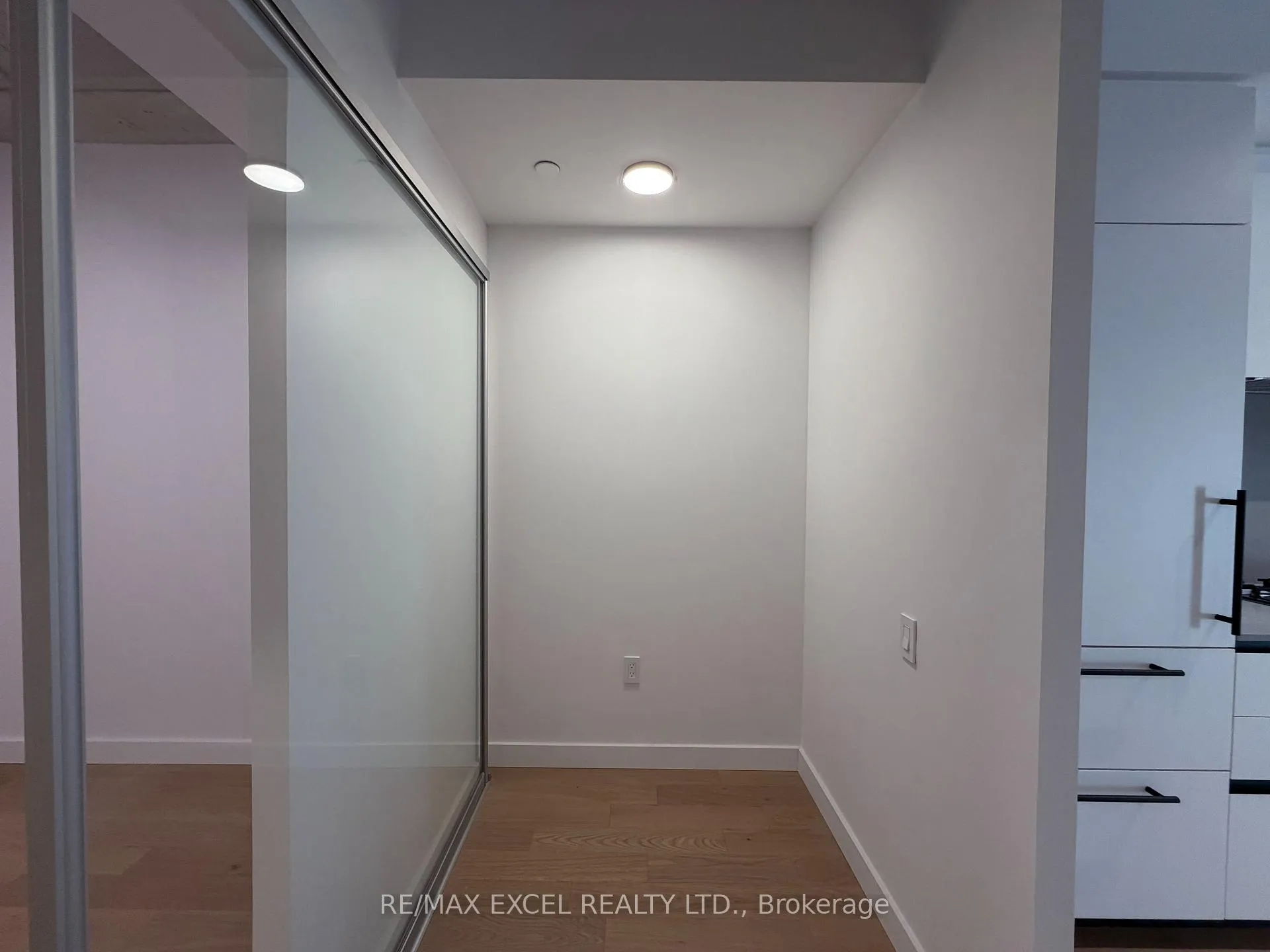 Photo 9 of Unit 218, 1720 Bayview Avenue, Toronto, Mount Pleasant East — HOMEH