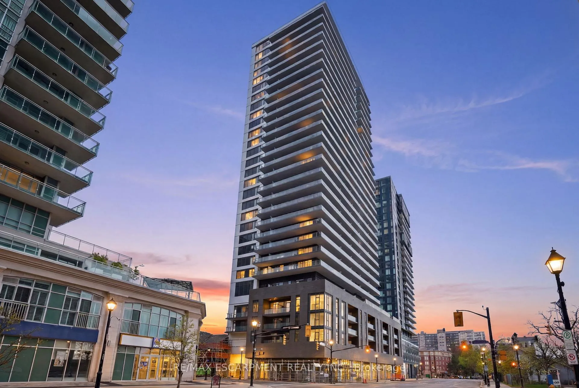 Front of Unit 602, 2075 Lakeshore Road