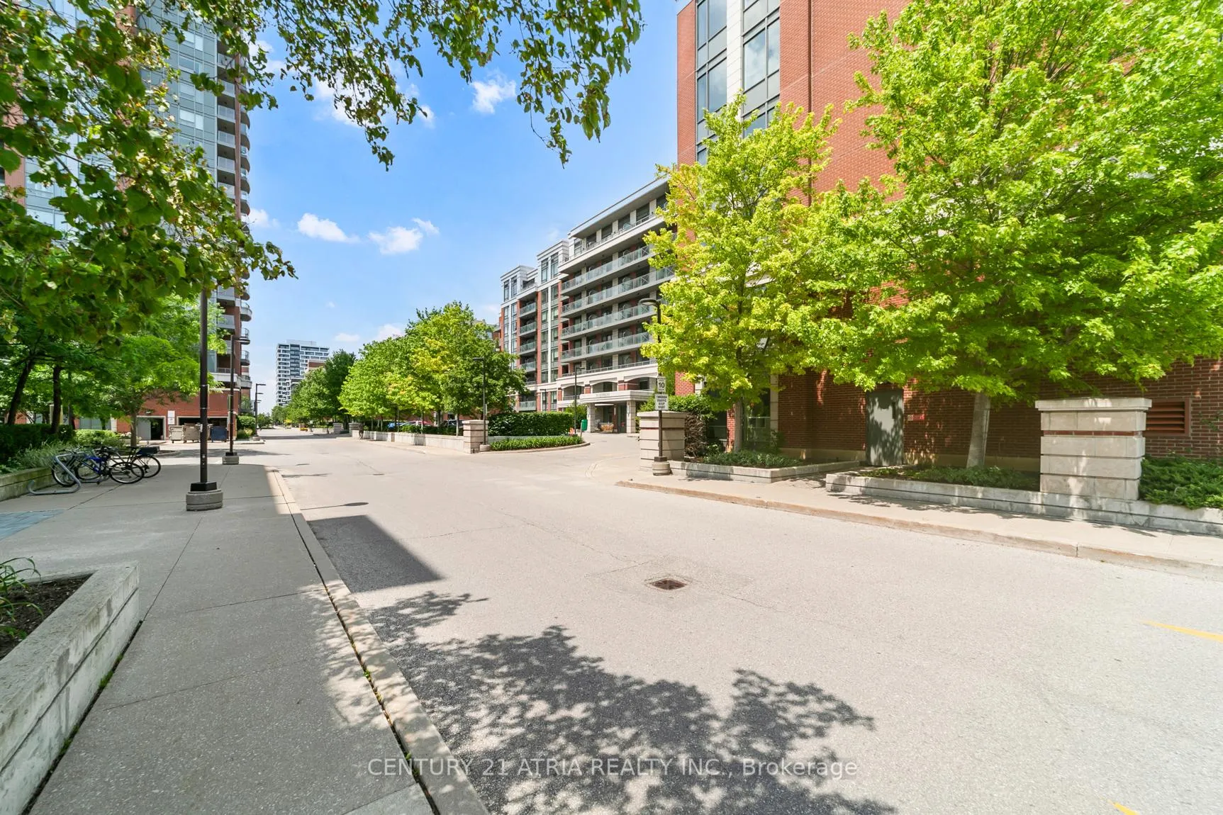 Photo 2 of Unit #307, 8228 Birchmount Road, Markham, Unionville — HOMEH