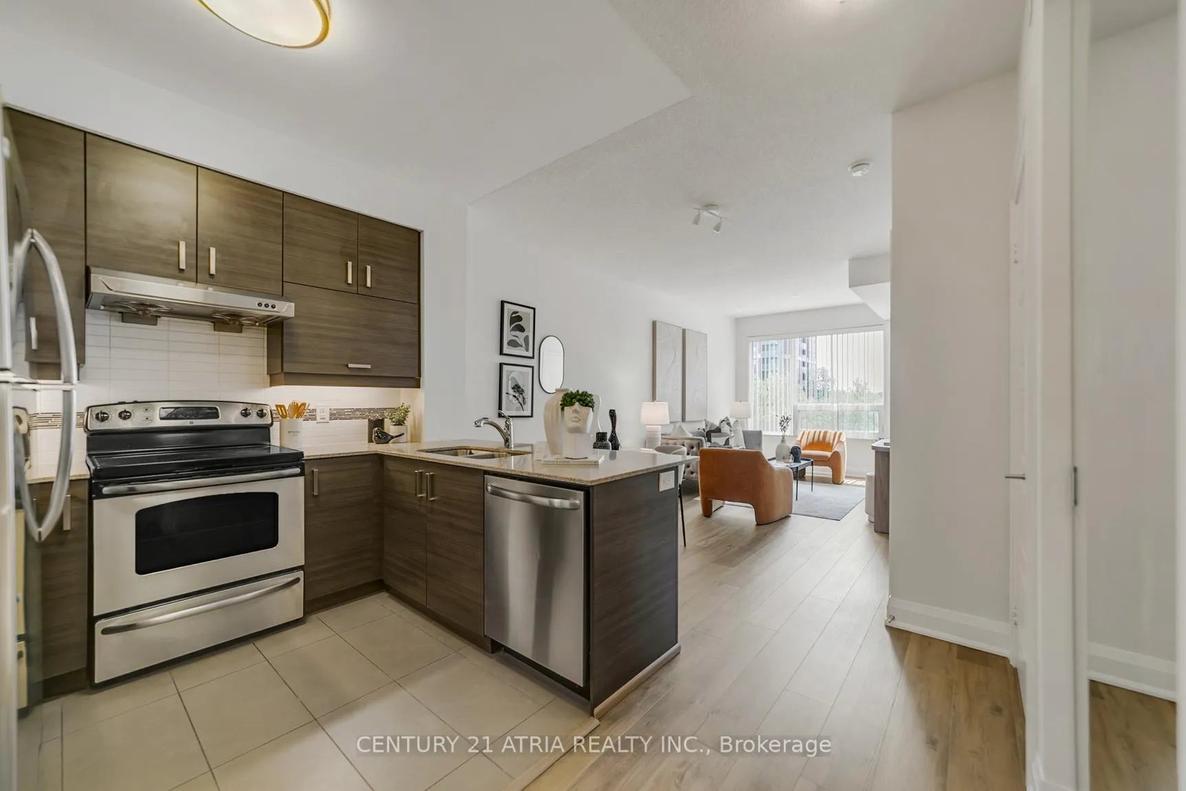 Photo 12 of Unit #307, 8228 Birchmount Road, Markham, Unionville — HOMEH