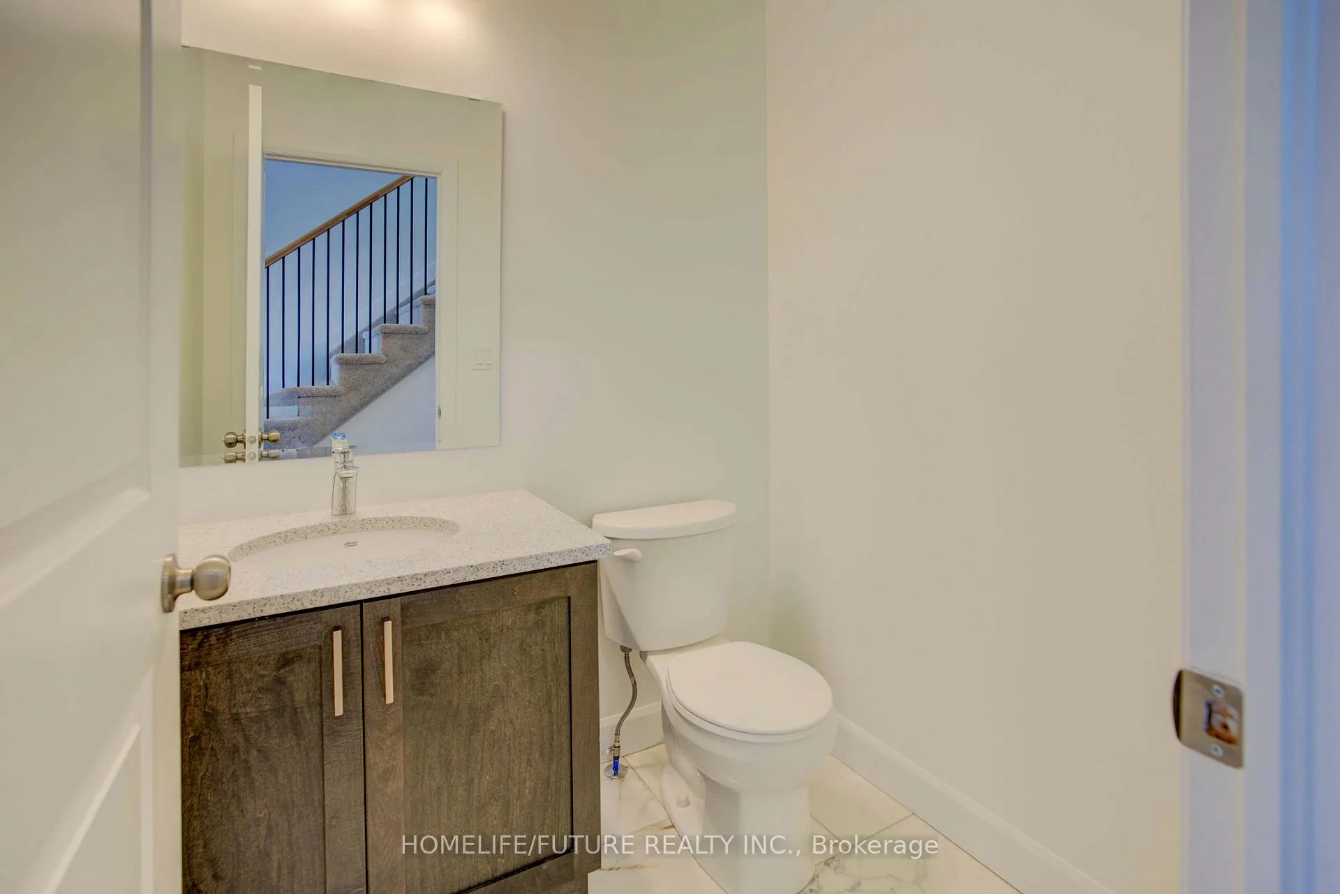 Photo 10 of 28 Walden Pond Drive, Loyalist, Amherstview — HOMEH