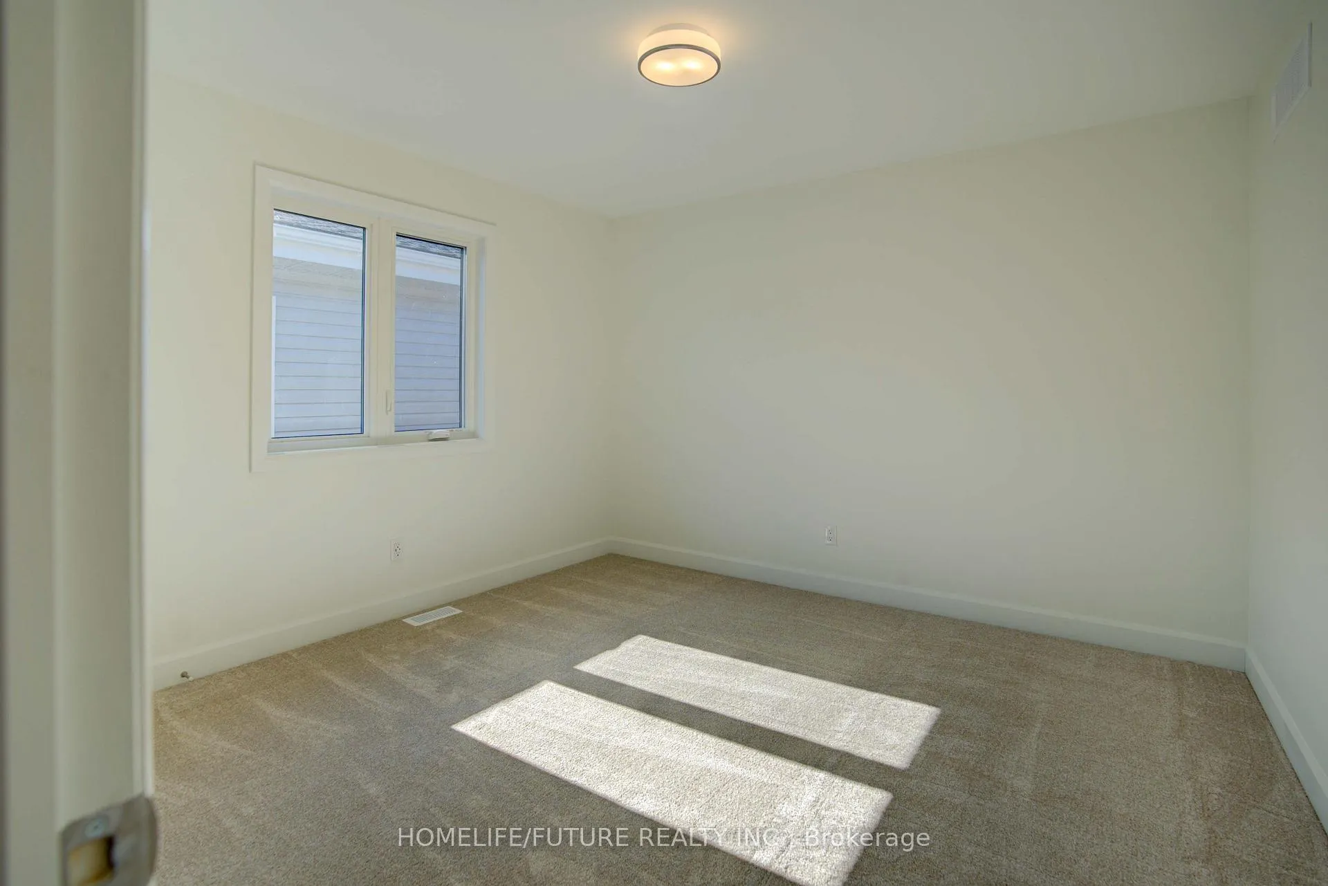 Photo 20 of 28 Walden Pond Drive, Loyalist, Amherstview — HOMEH
