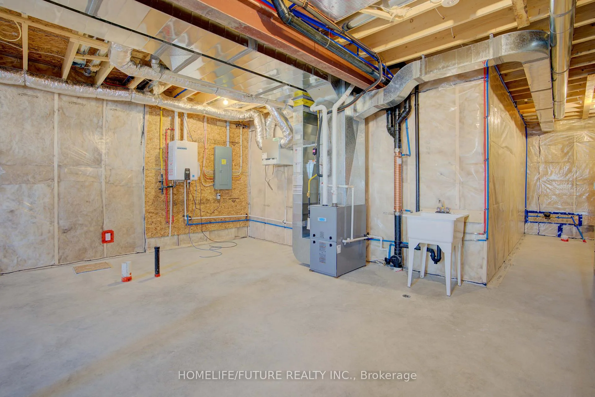 Photo 27 of 28 Walden Pond Drive, Loyalist, Amherstview — HOMEH