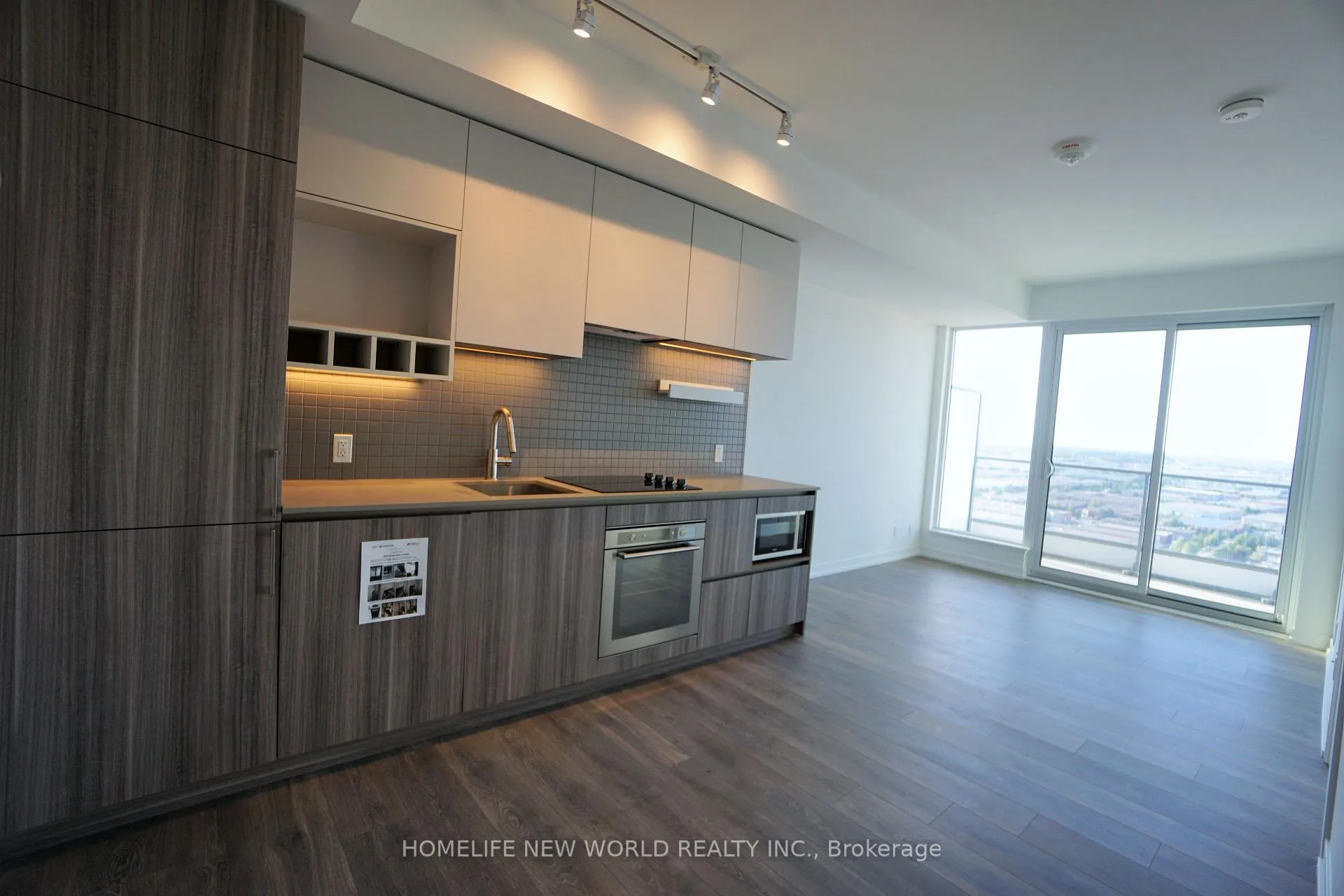 Front of Unit 2511, 898 Portage Parkway