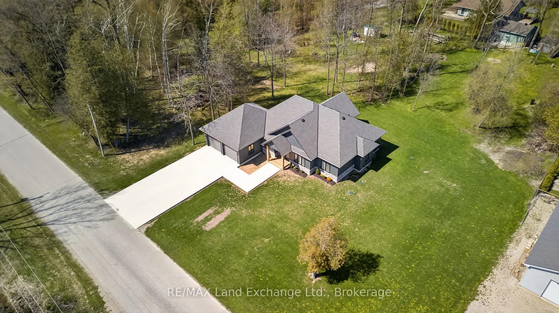 Photo 38 of 244 St Arnaud Street, Huron-Kinloss — HOMEH