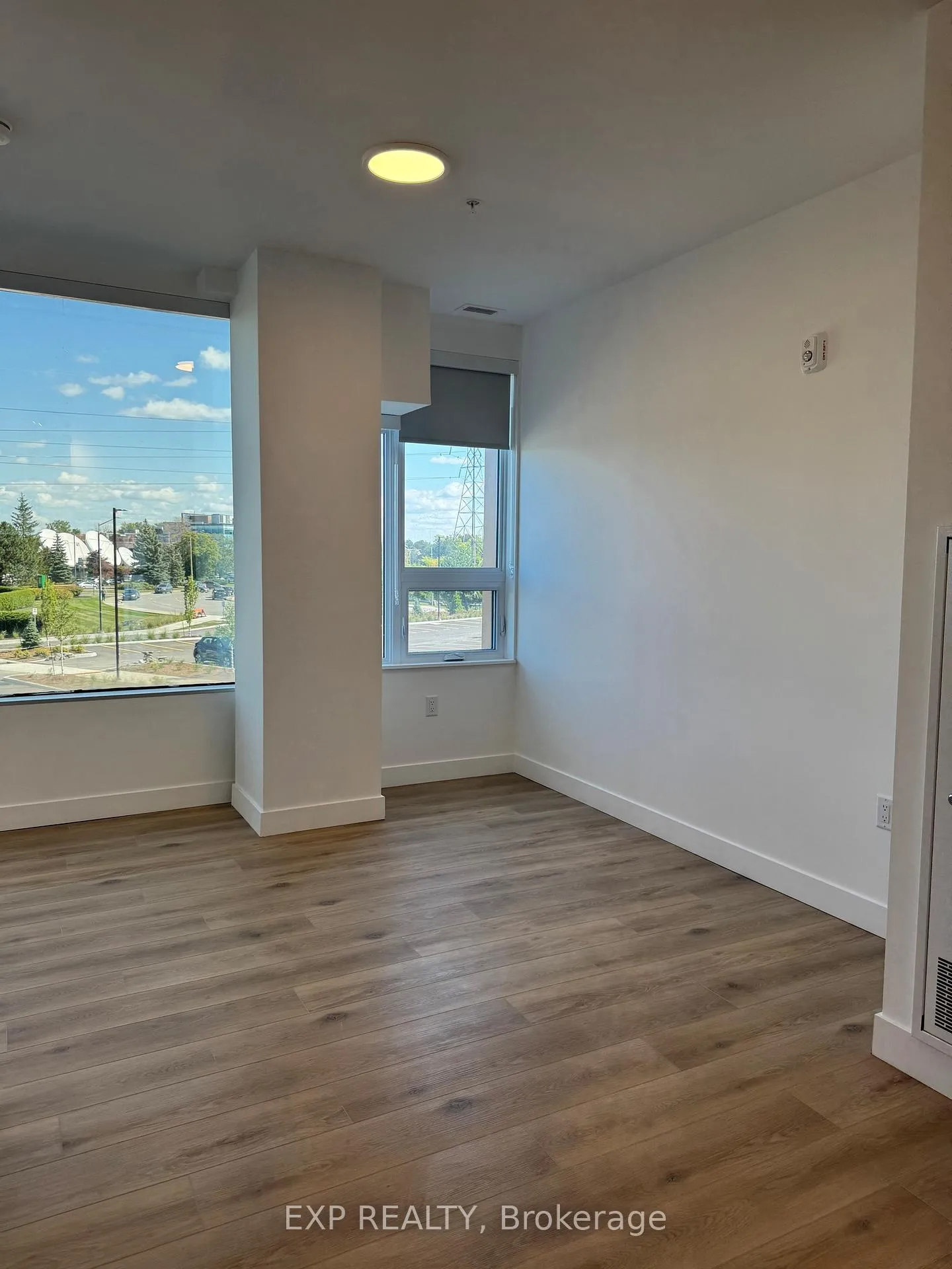 Photo 7 of Unit 410, 1600 James Naismith Drive, Ottawa, Pineview — HOMEH