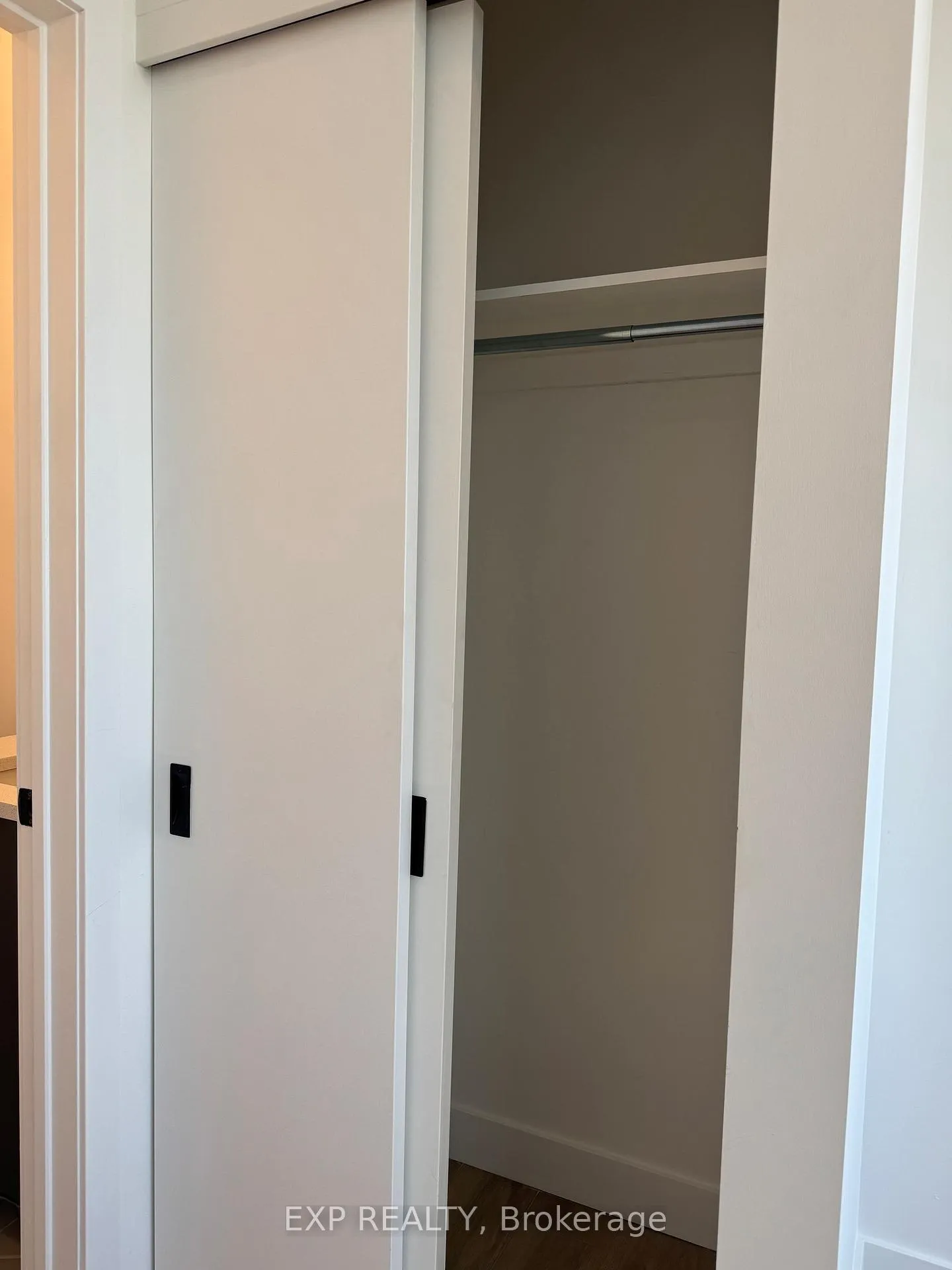 Photo 8 of Unit 410, 1600 James Naismith Drive, Ottawa, Pineview — HOMEH
