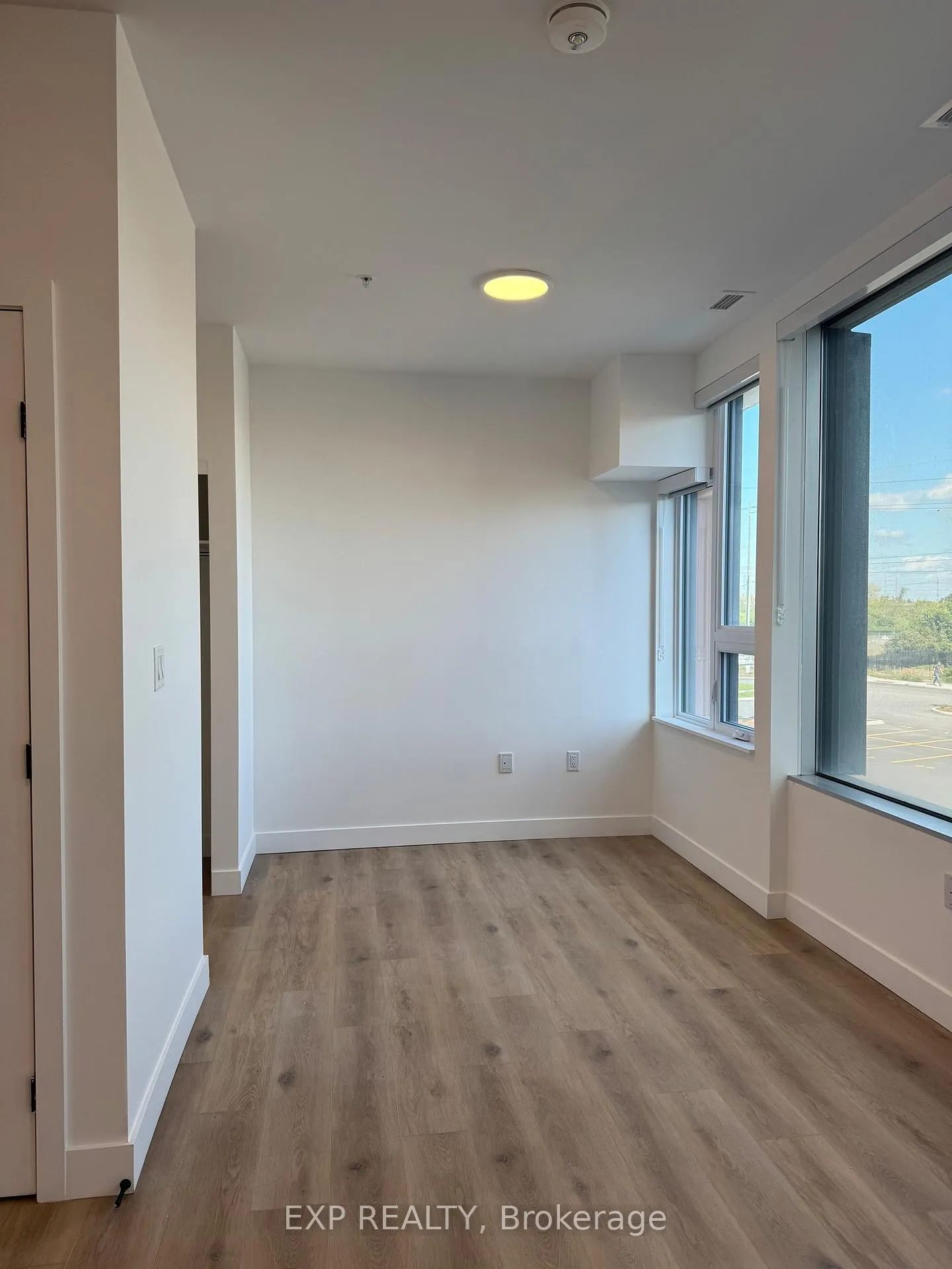 Photo 11 of Unit 410, 1600 James Naismith Drive, Ottawa, Pineview — HOMEH