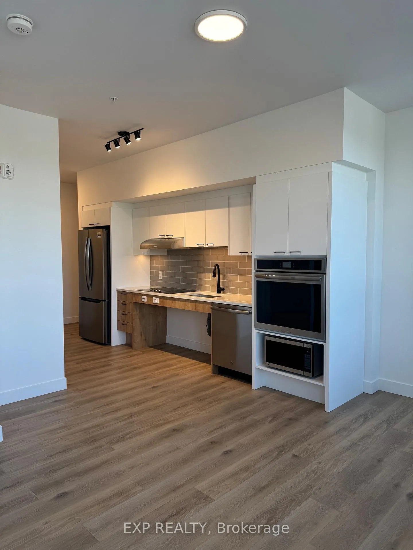 Photo 16 of Unit 410, 1600 James Naismith Drive, Ottawa, Pineview — HOMEH