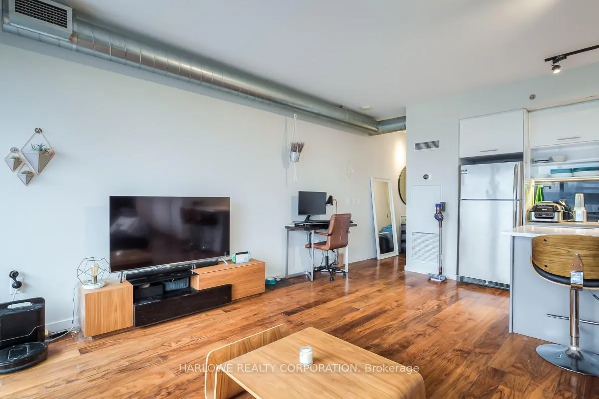Photo 9 of Unit 816, 32 Trolley Crescent, Toronto, Moss Park — HOMEH