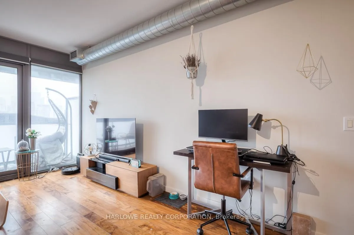 Photo 11 of Unit 816, 32 Trolley Crescent, Toronto, Moss Park — HOMEH