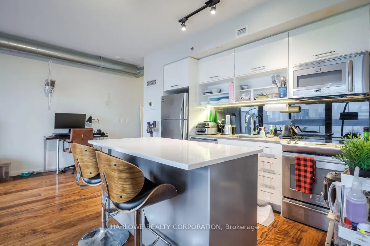 Photo 14 of Unit 816, 32 Trolley Crescent, Toronto, Moss Park — HOMEH