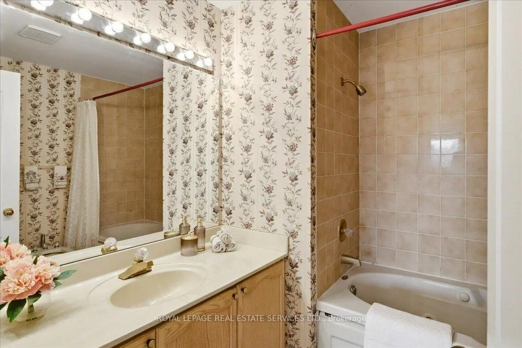 Photo 34 of Unit 4, 30 Laguna Parkway, Ramara, Rural Ramara — HOMEH