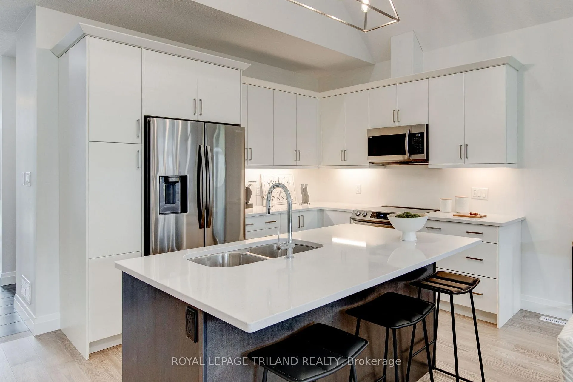Photo 11 of Unit 24, 62 Compass Trail, Central Elgin, Rural Central Elgin — HOMEH