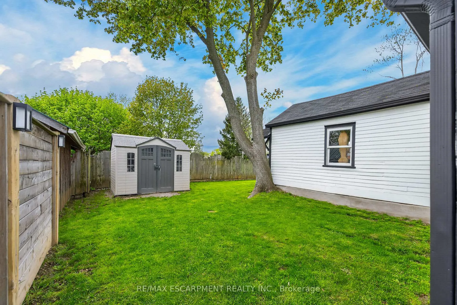 Photo 34 of 35 Ottawa Street S, Haldimand — HOMEH