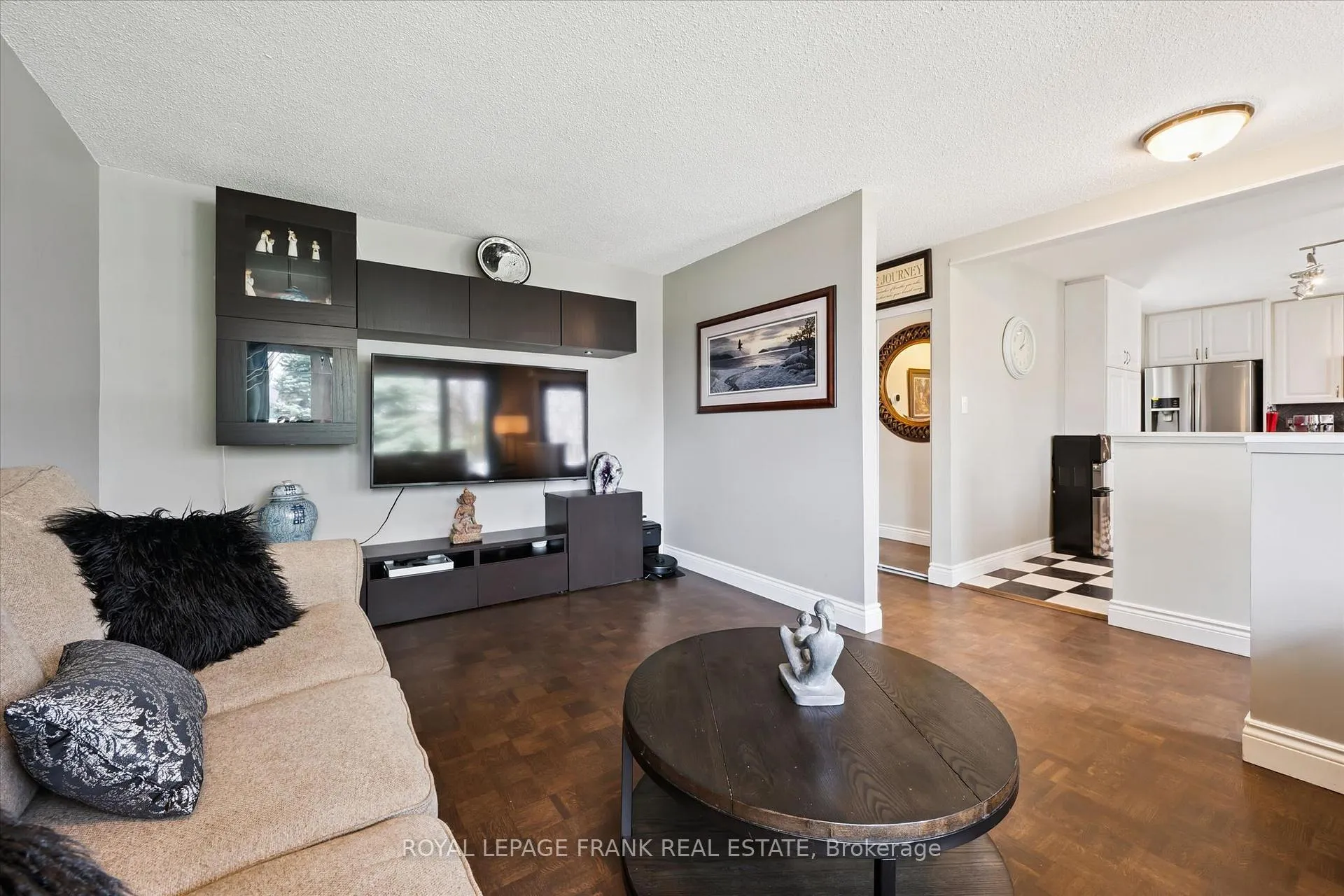 Photo 9 of 11 Argyle Drive, Guelph, Dovercliffe Park/Old University — HOMEH