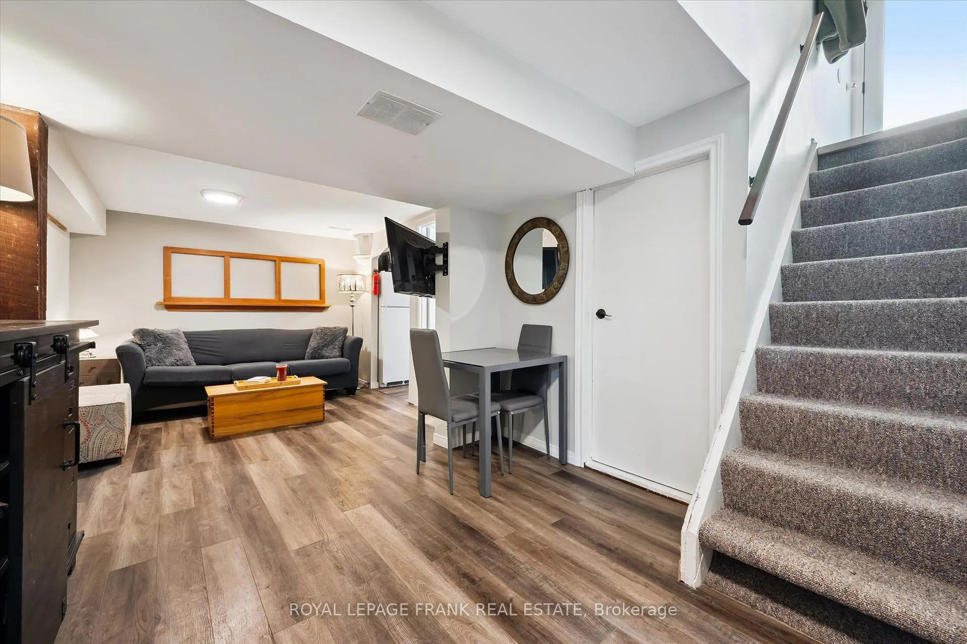 Photo 21 of 11 Argyle Drive, Guelph, Dovercliffe Park/Old University — HOMEH