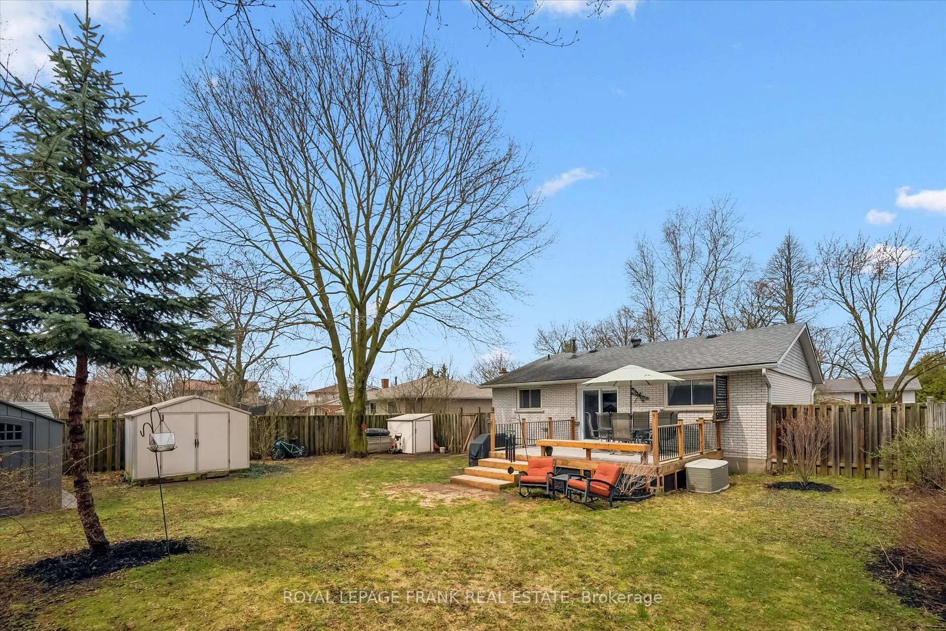Photo 32 of 11 Argyle Drive, Guelph, Dovercliffe Park/Old University — HOMEH