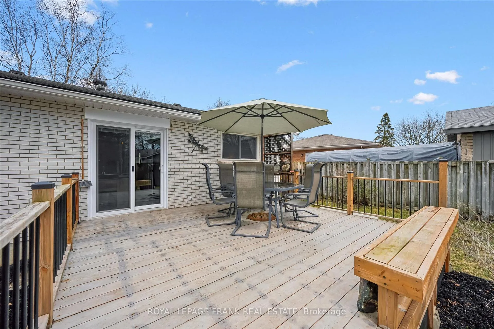 Photo 34 of 11 Argyle Drive, Guelph, Dovercliffe Park/Old University — HOMEH