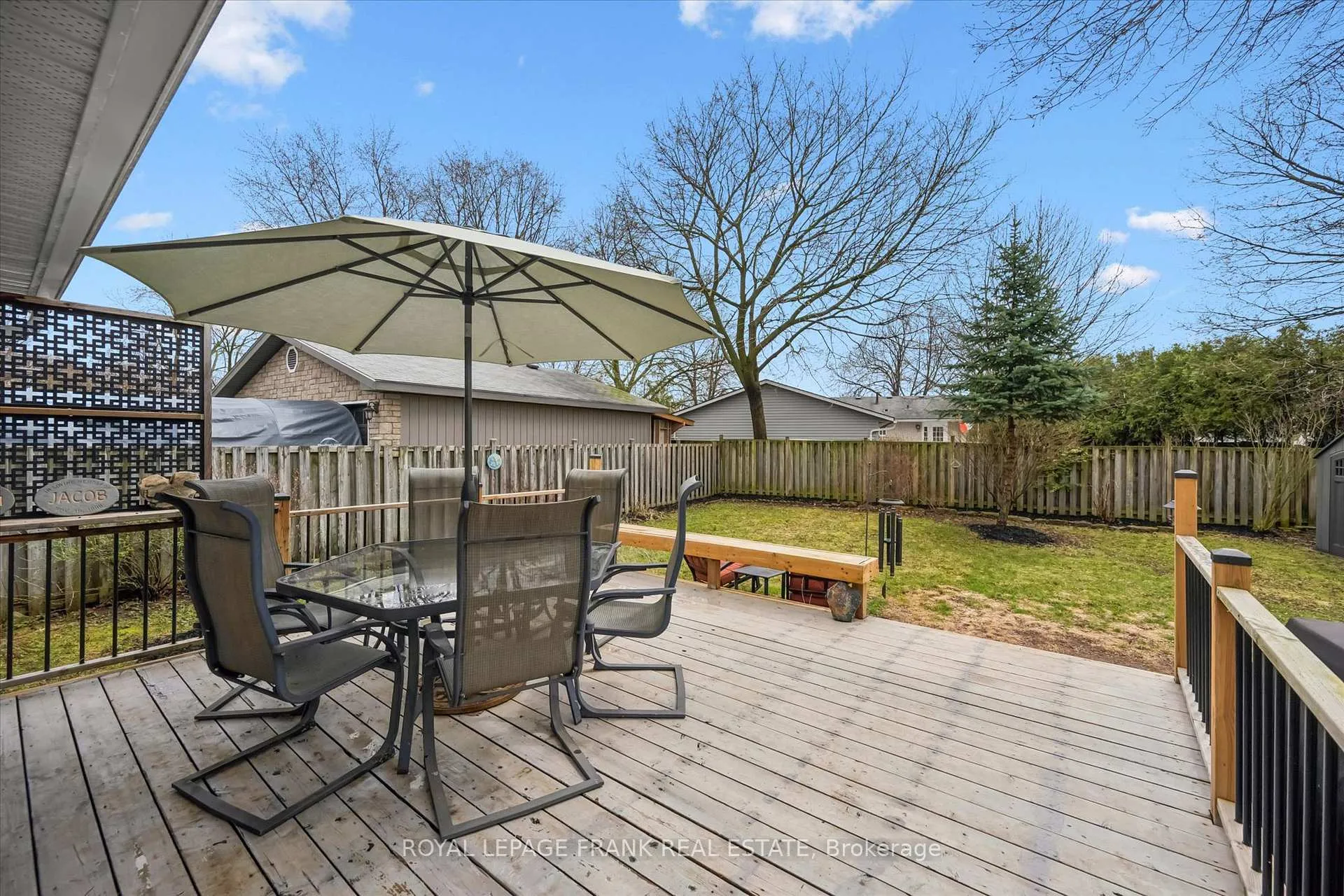 Photo 35 of 11 Argyle Drive, Guelph, Dovercliffe Park/Old University — HOMEH