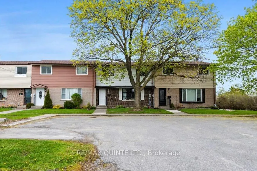 Photo 3 of 3 Splinter Drive, Greater Napanee — HOMEH