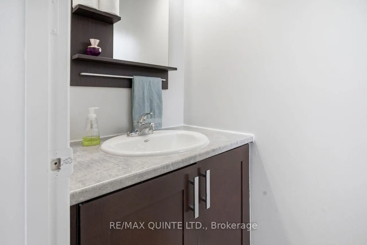 Photo 15 of 3 Splinter Drive, Greater Napanee — HOMEH