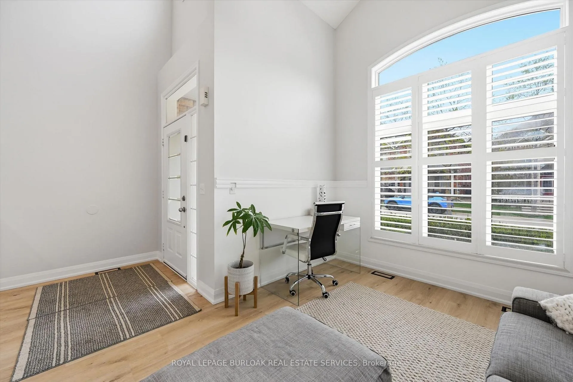Photo 5 of 4191 Fuller Crescent, Burlington, Alton — HOMEH