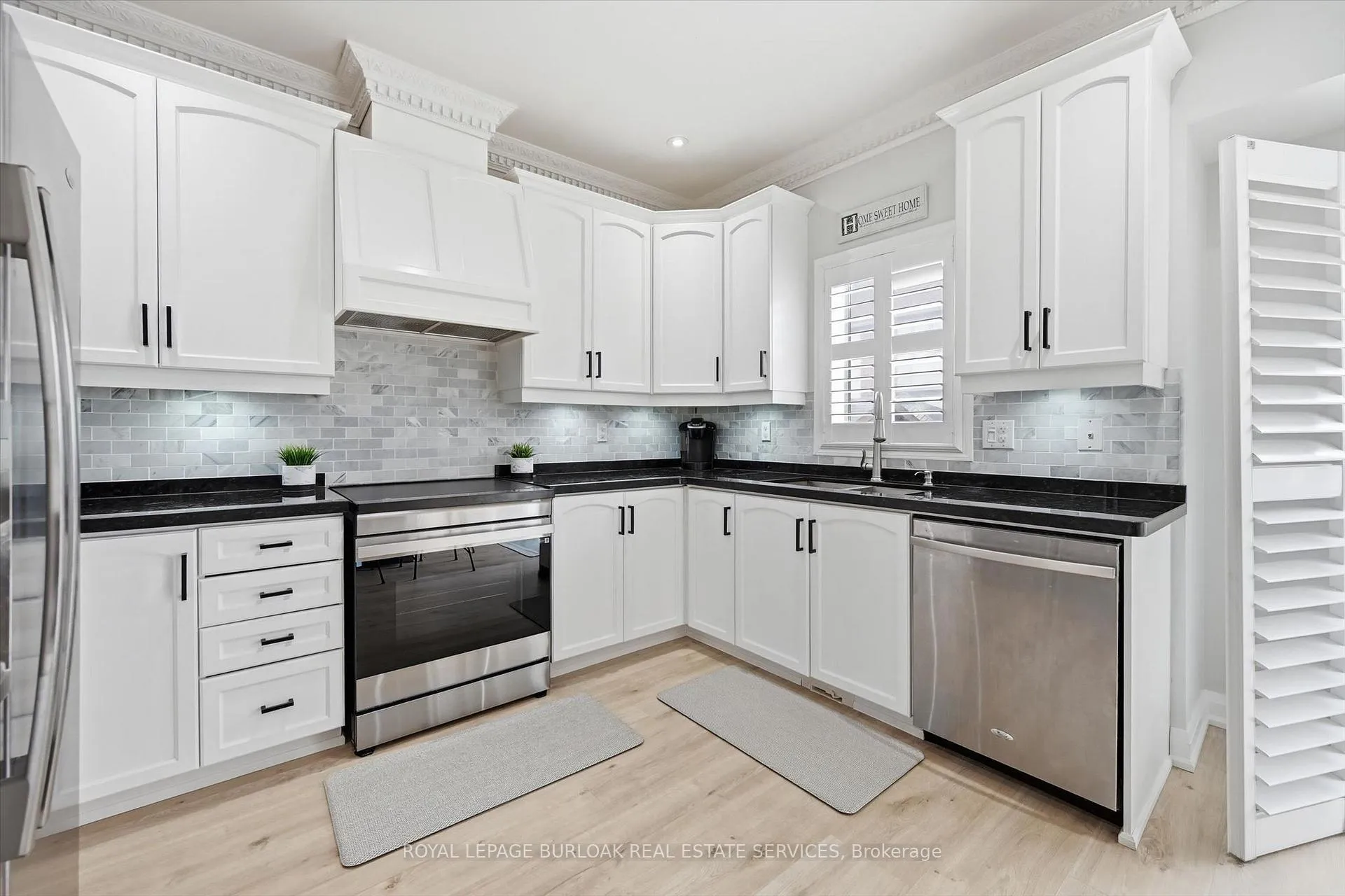 Photo 11 of 4191 Fuller Crescent, Burlington, Alton — HOMEH