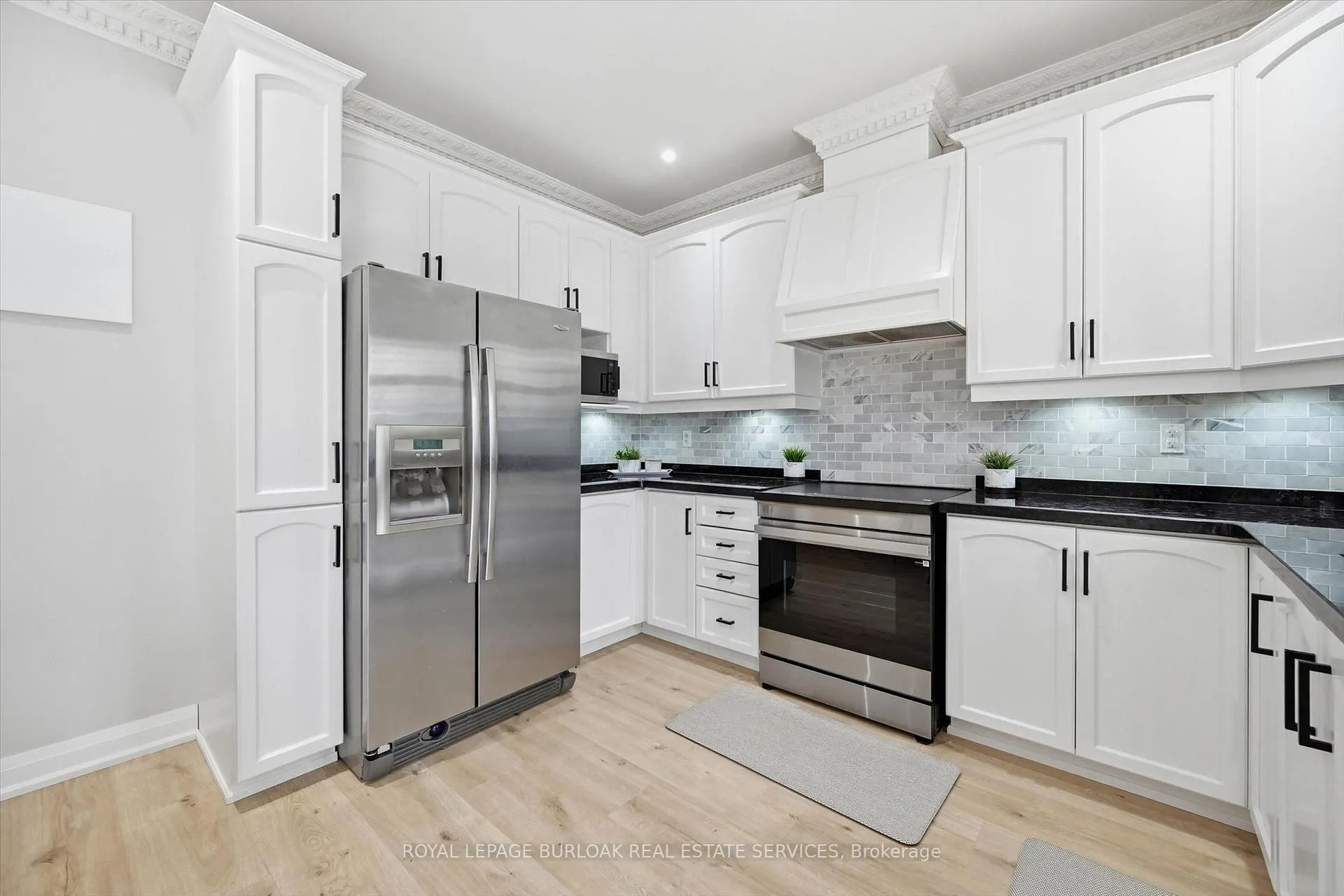 Photo 12 of 4191 Fuller Crescent, Burlington, Alton — HOMEH