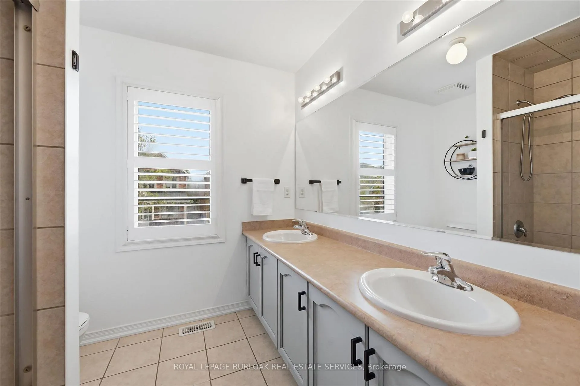 Photo 27 of 4191 Fuller Crescent, Burlington, Alton — HOMEH