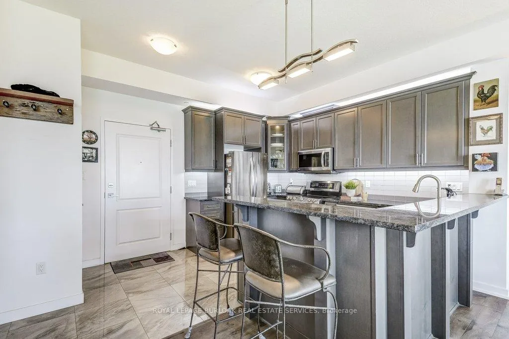 Photo 8 of Unit 627, 125 Shoreview Place, Hamilton, Stoney Creek — HOMEH