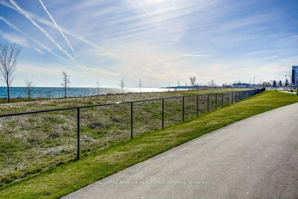 Photo 34 of Unit 627, 125 Shoreview Place, Hamilton, Stoney Creek — HOMEH