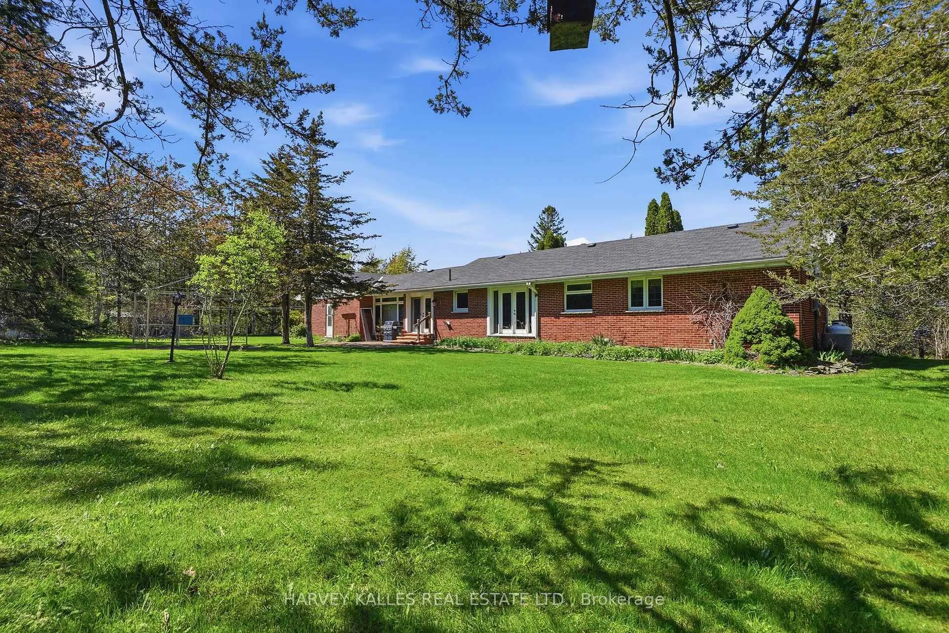 Front of 11653 Loyalist Parkway