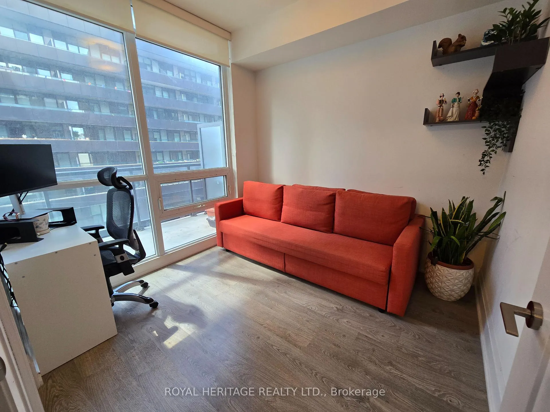 Photo 10 of Unit 403, 30 Roehampton Avenue, Toronto, Mount Pleasant West — HOMEH