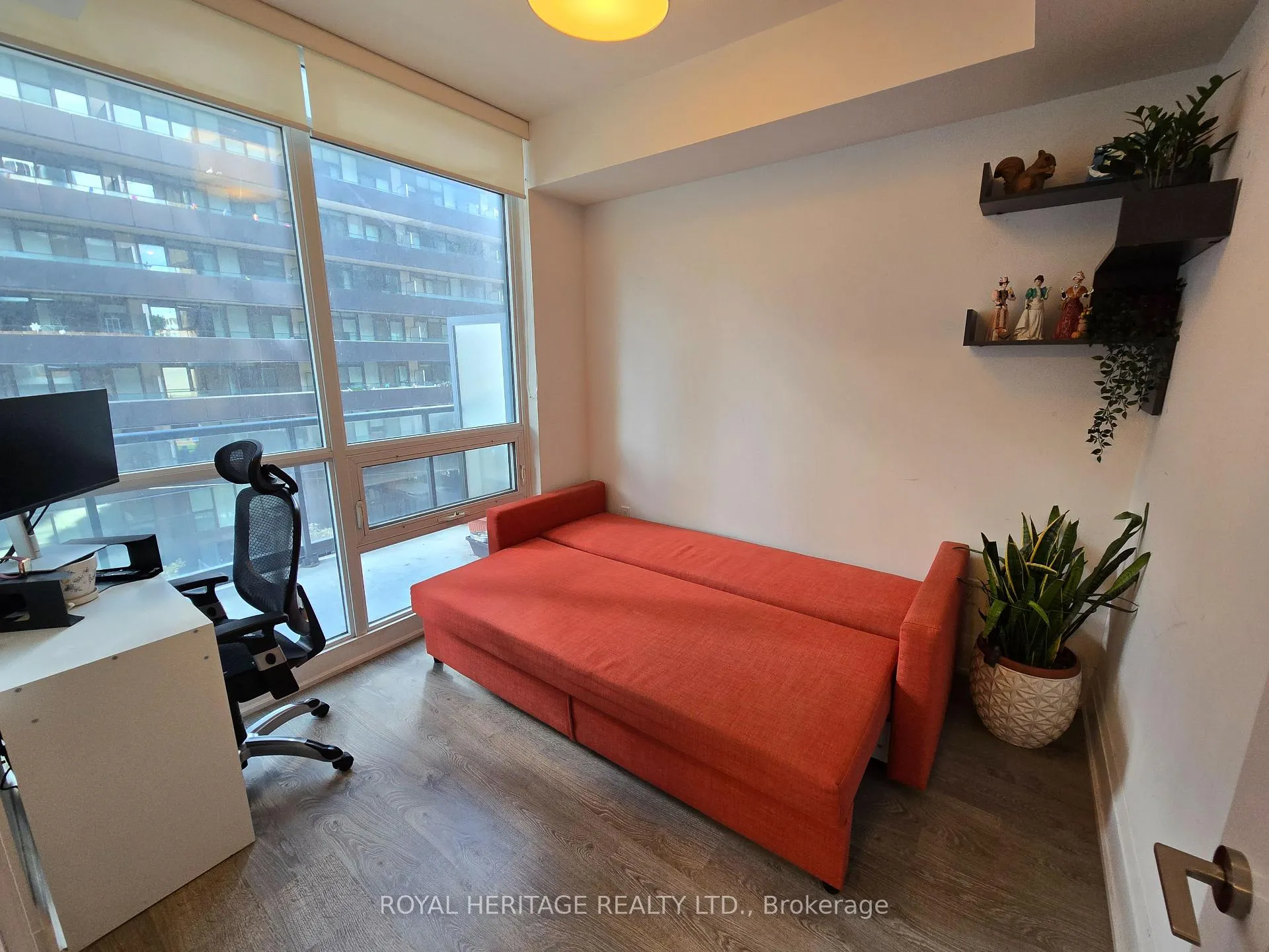 Photo 12 of Unit 403, 30 Roehampton Avenue, Toronto, Mount Pleasant West — HOMEH