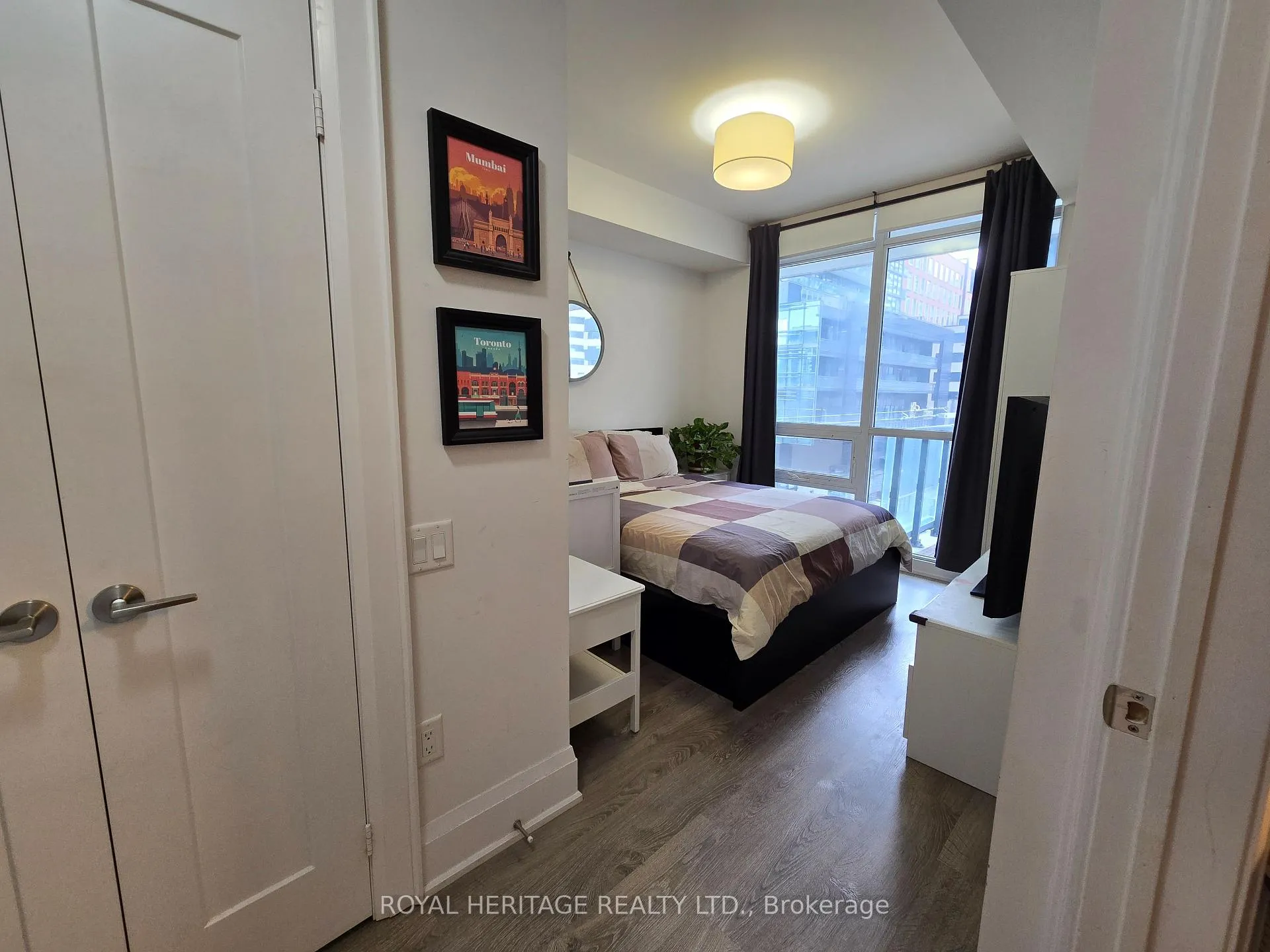 Photo 16 of Unit 403, 30 Roehampton Avenue, Toronto, Mount Pleasant West — HOMEH