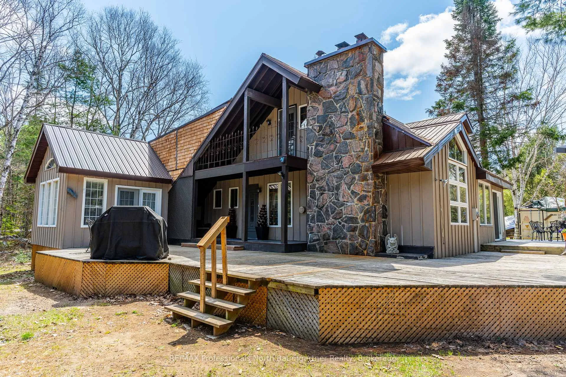 Photo 2 of 1065 Cloverleaf Road, Algonquin Highlands, Stanhope — HOMEH