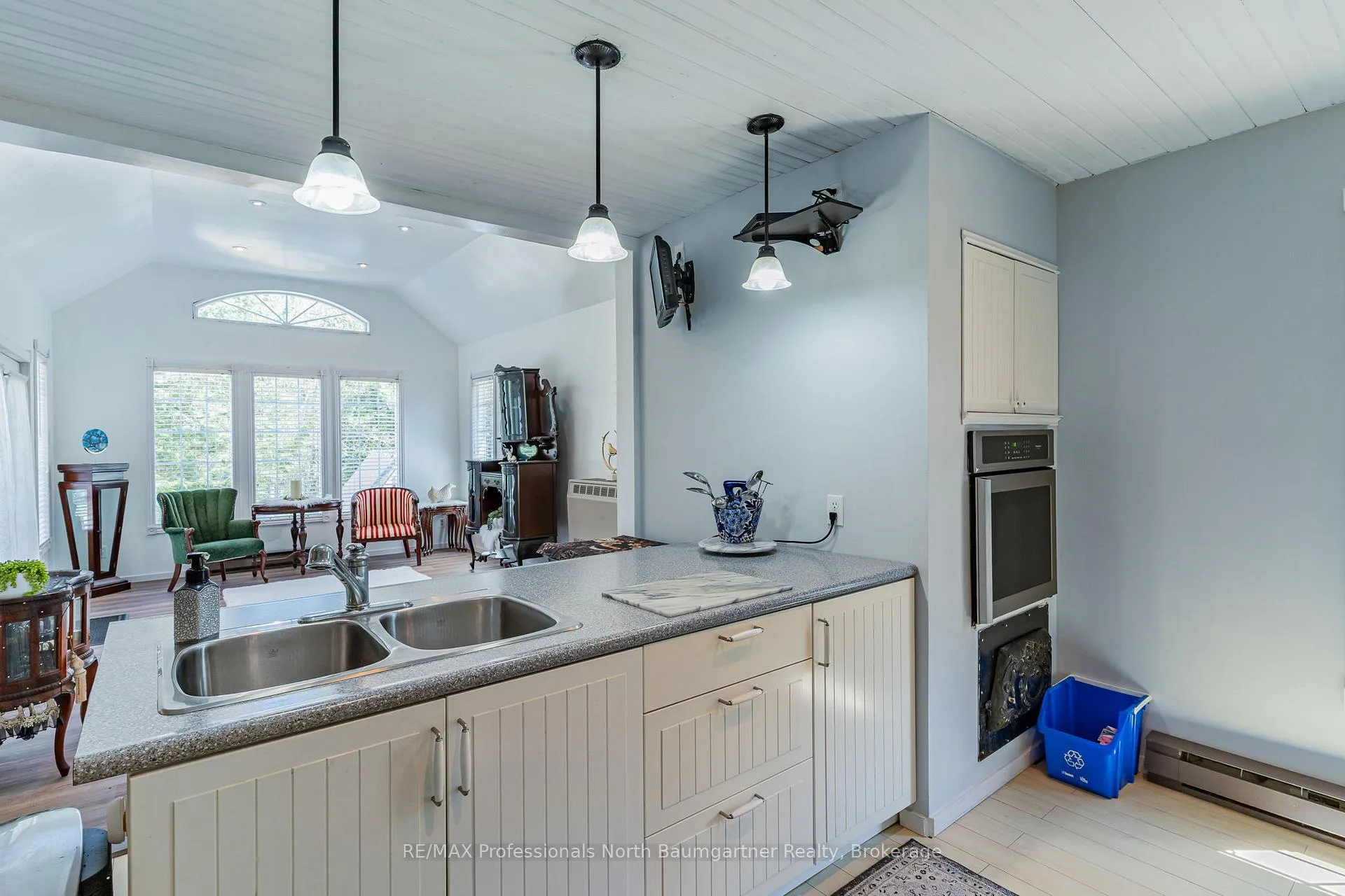 Photo 19 of 1065 Cloverleaf Road, Algonquin Highlands, Stanhope — HOMEH