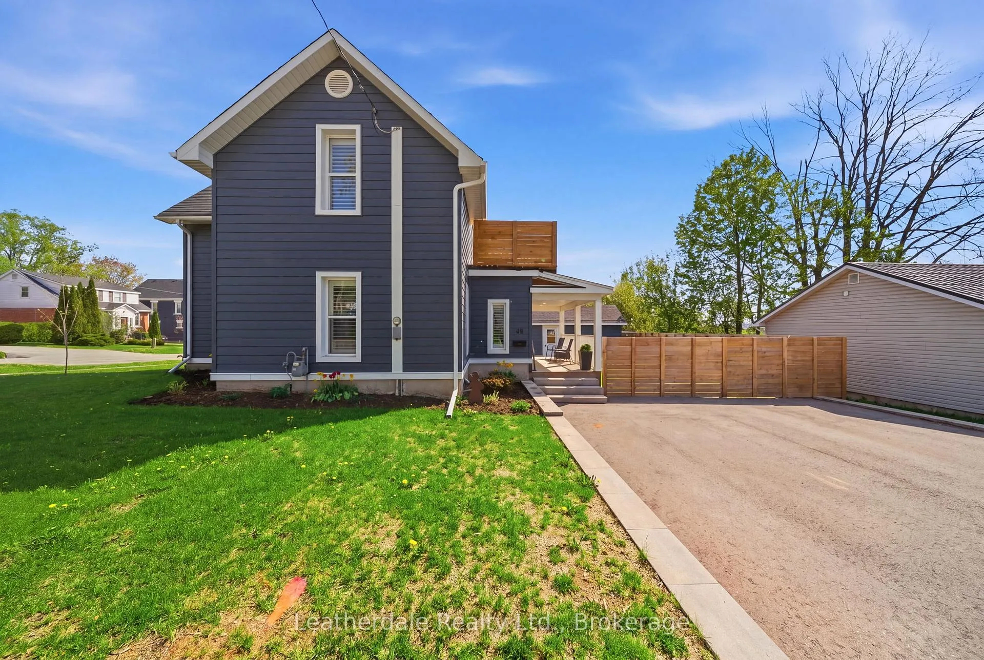 Photo 1 of 42 Frederick Street, Orillia — HOMEH