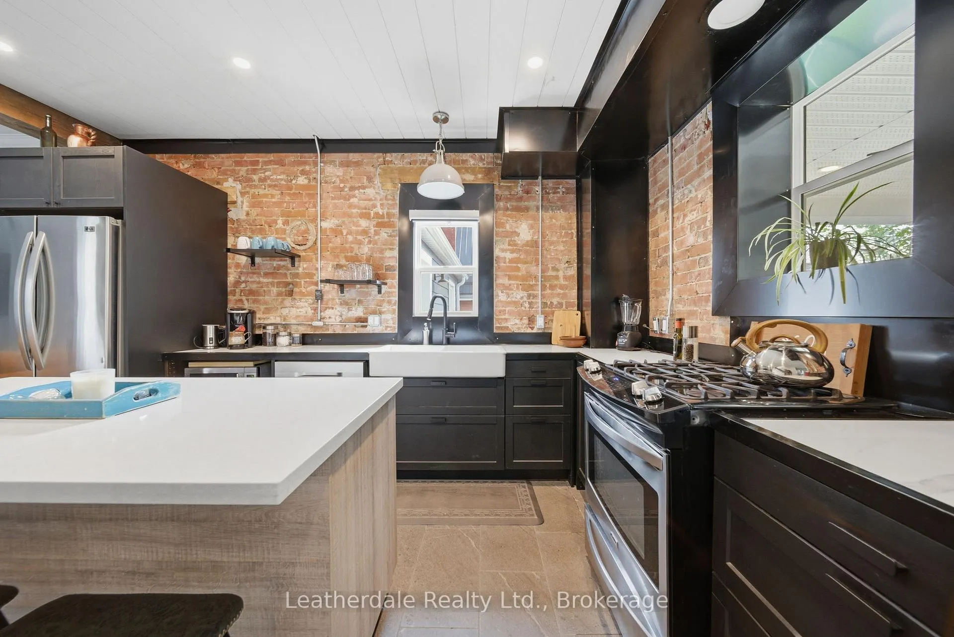 Photo 9 of 42 Frederick Street, Orillia — HOMEH