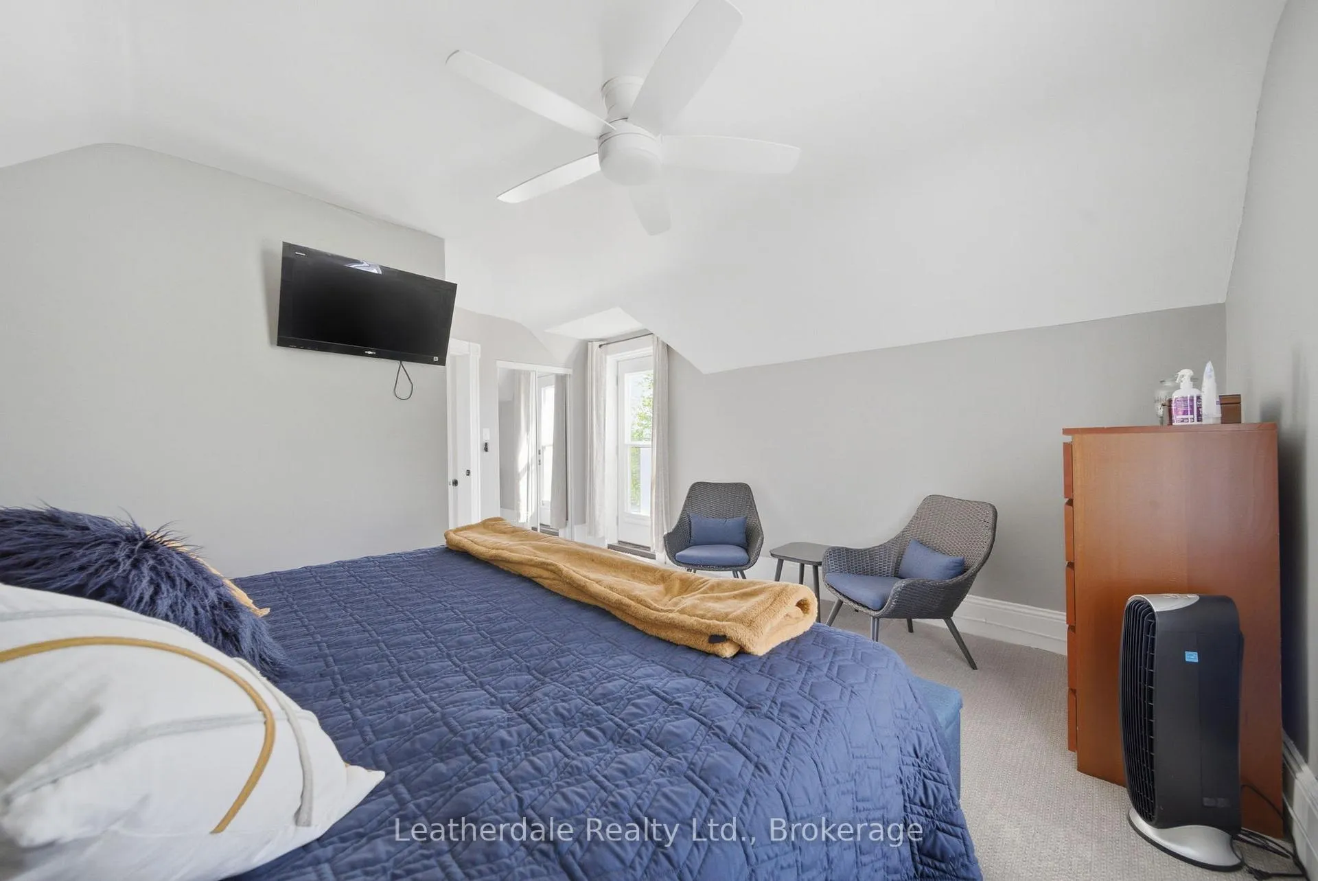 Photo 27 of 42 Frederick Street, Orillia — HOMEH