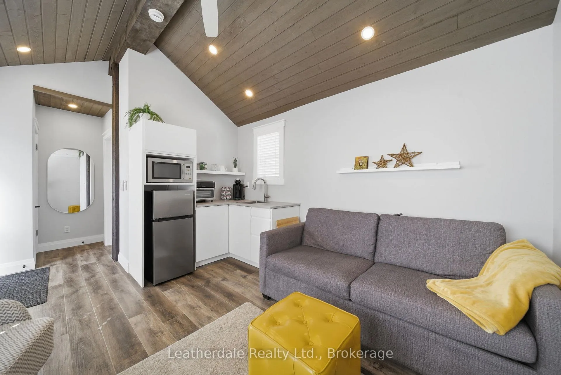 Photo 31 of 42 Frederick Street, Orillia — HOMEH