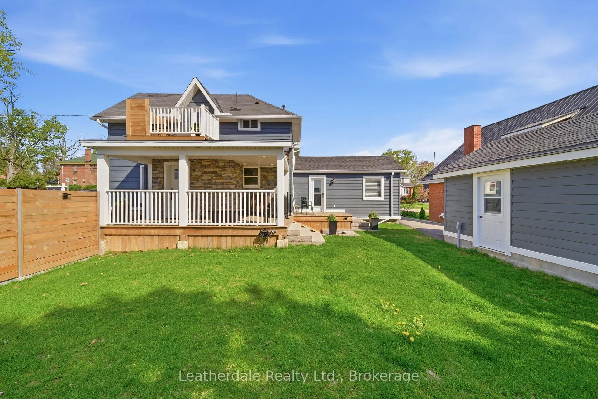 Photo 40 of 42 Frederick Street, Orillia — HOMEH