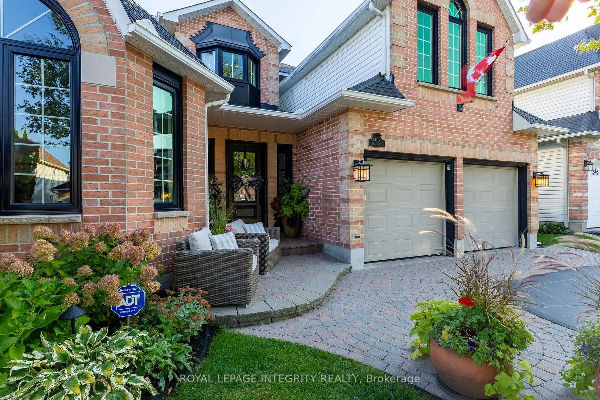 Photo 4 of 1409 Talcy Crescent E, Ottawa, Fallingbrook/Ridgemount — HOMEH