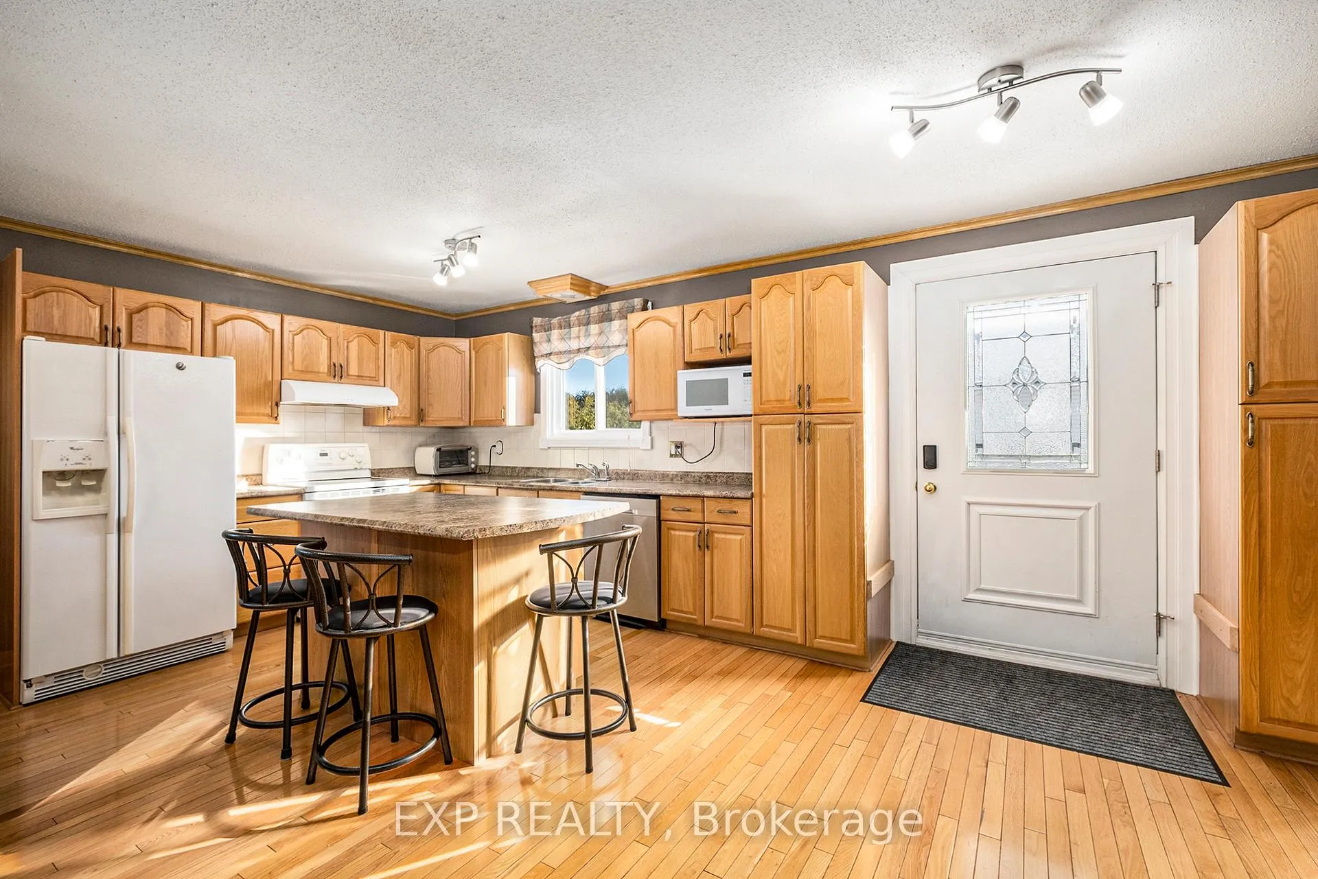 Photo 8 of 3836 Leitrim Road, Ottawa, Leitrim — HOMEH