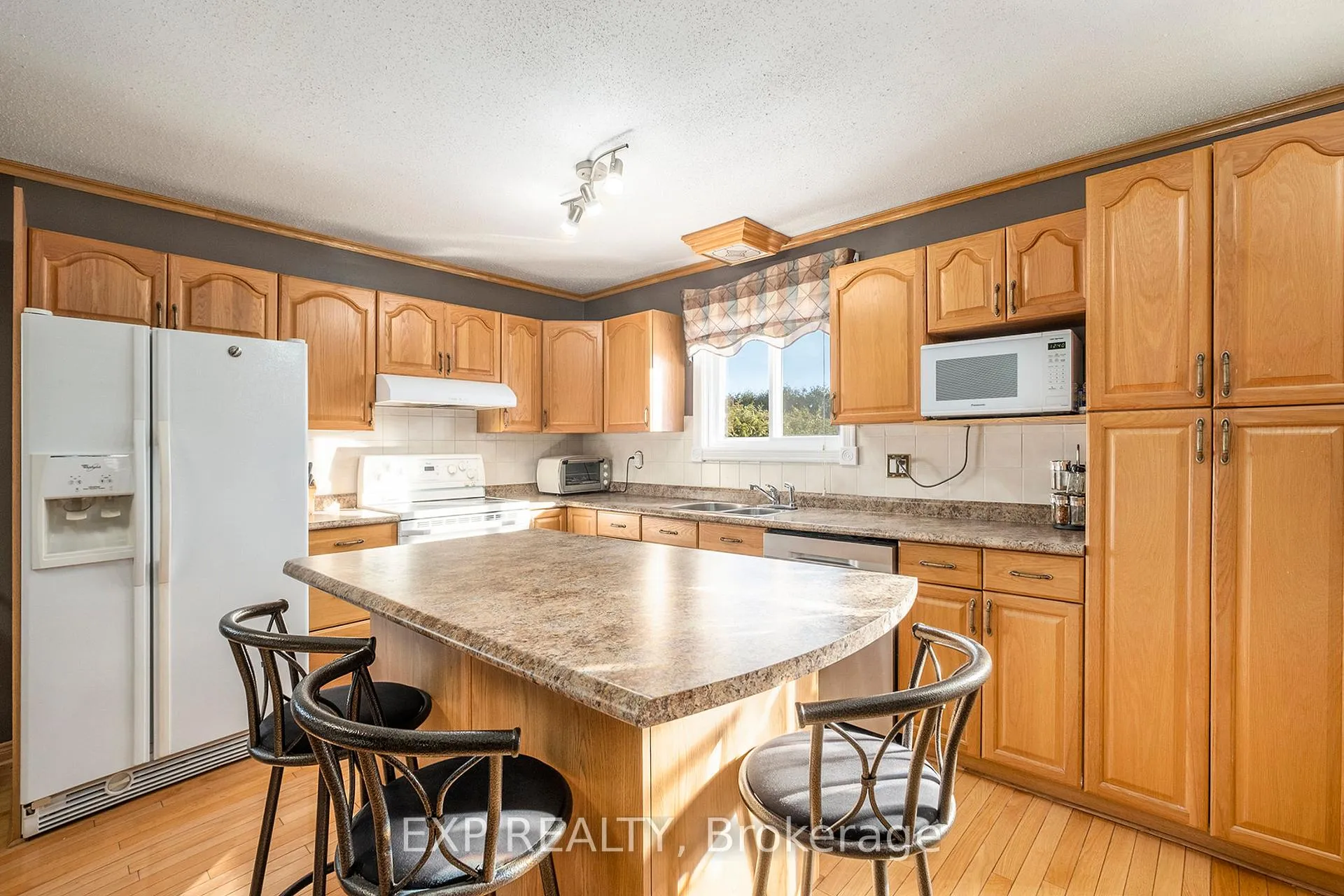 Photo 9 of 3836 Leitrim Road, Ottawa, Leitrim — HOMEH