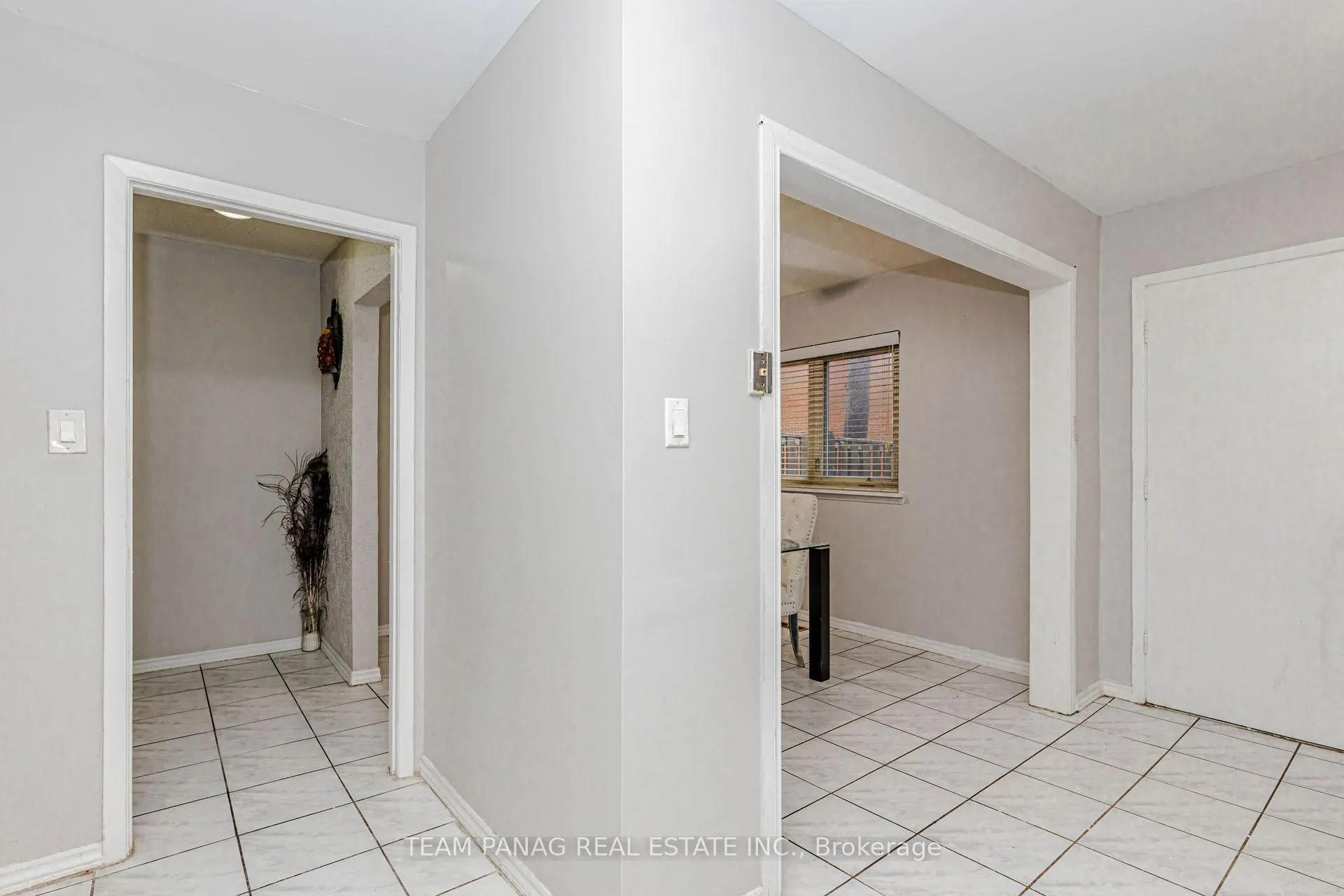 Photo 11 of Unit 30, 9 Kendleton Drive, Etobicoke, Mount Olive-Silverstone-Jamestown — HOMEH