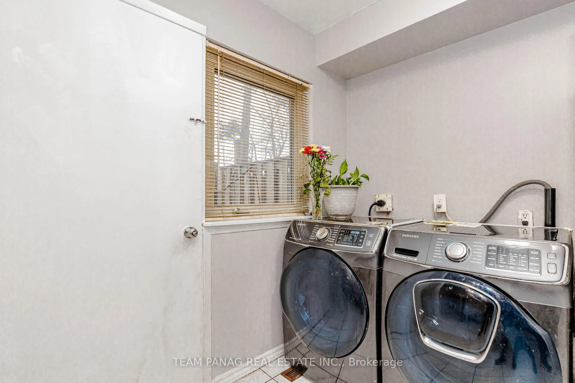 Photo 14 of Unit 30, 9 Kendleton Drive, Etobicoke, Mount Olive-Silverstone-Jamestown — HOMEH