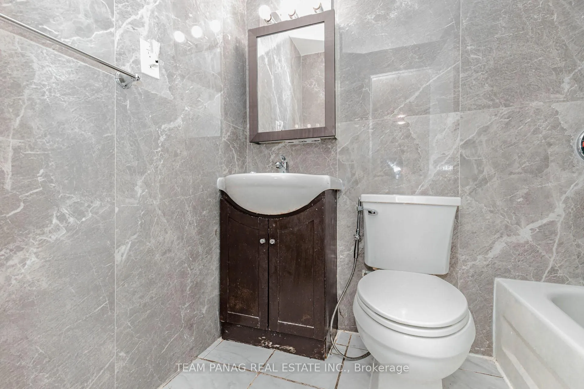 Photo 21 of Unit 30, 9 Kendleton Drive, Etobicoke, Mount Olive-Silverstone-Jamestown — HOMEH