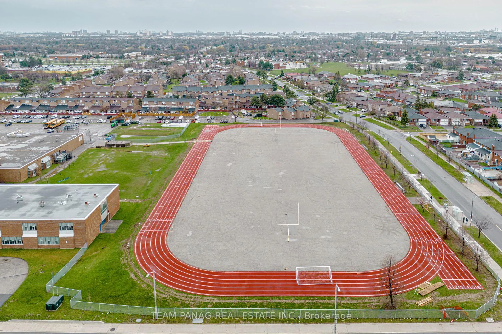 Photo 37 of Unit 30, 9 Kendleton Drive, Etobicoke, Mount Olive-Silverstone-Jamestown — HOMEH